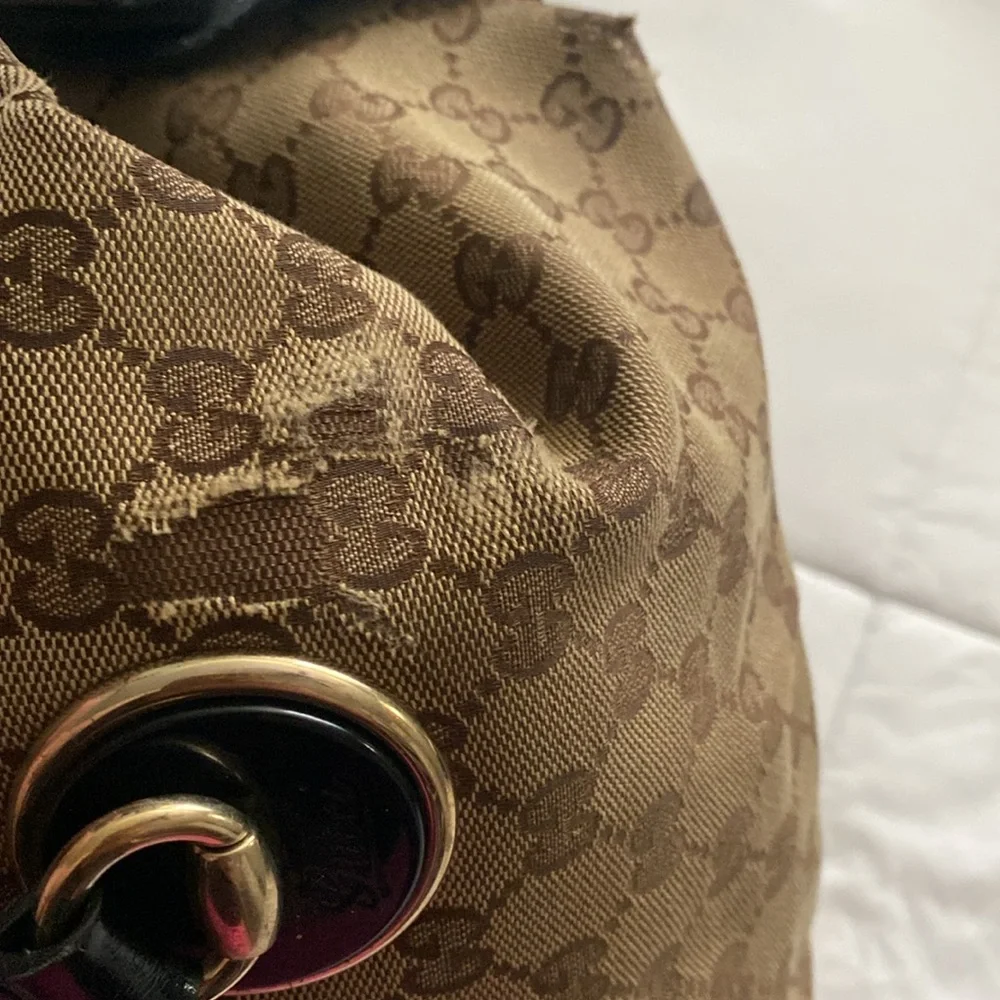 Gucci Tan and Black Satchel - Picture 7 of 8